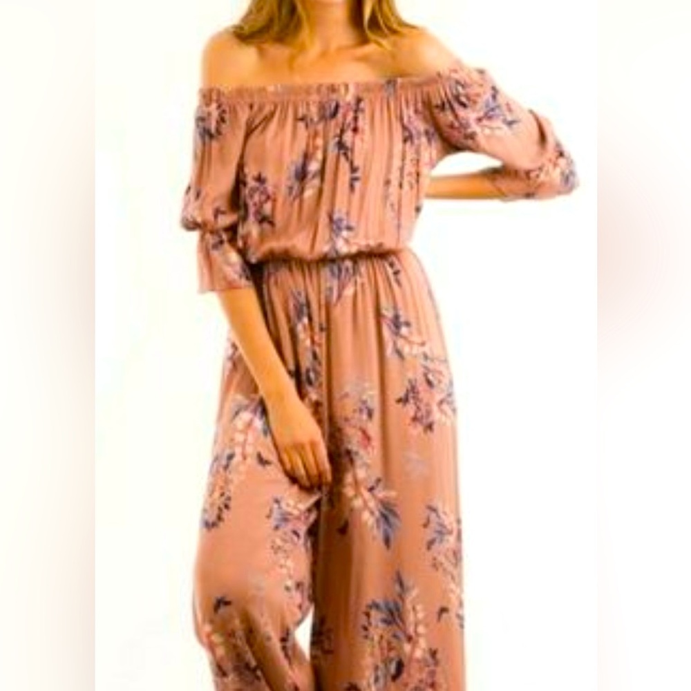 BRAND NEW w/out Tags.SYDNEY ROSE Dusty Pink Floral Off Shoulder Cropped Jumpsuit